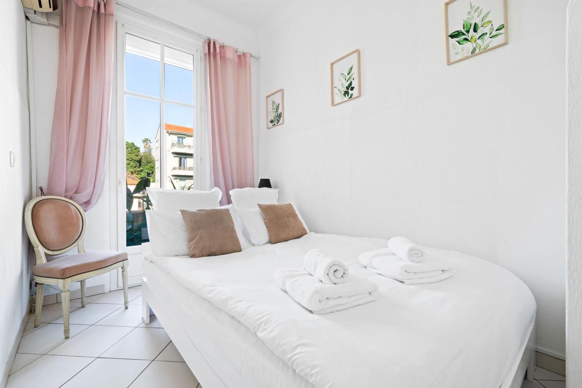 Sunlight Properties - "Maryland " - Sea Front Ницца Экстерьер фото